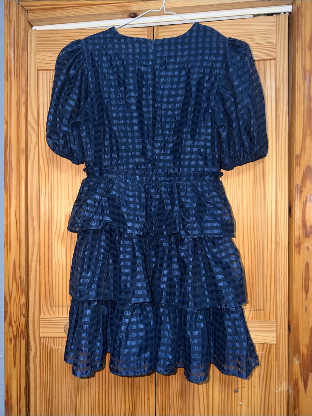 Textured Navy Tiered Puff-Sleeve Dress